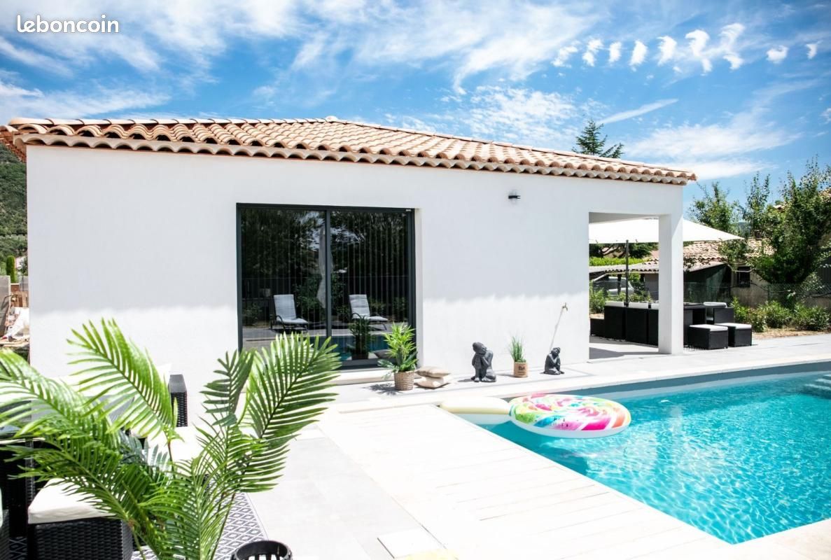 Maison 4 pièces 90 m² · à Pernes-les-Fontaines · 90 m² · 378 930 €