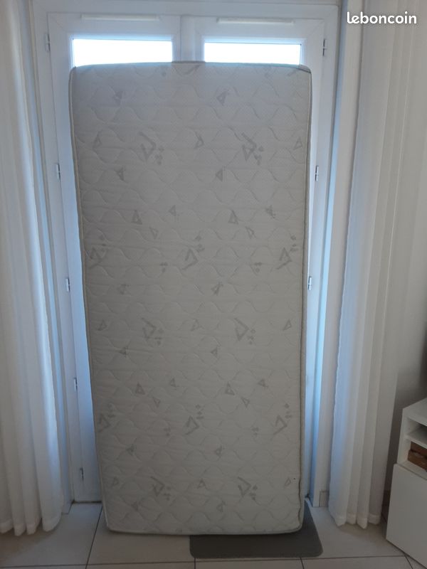Lit sommier matelas 90x200 (image 4)