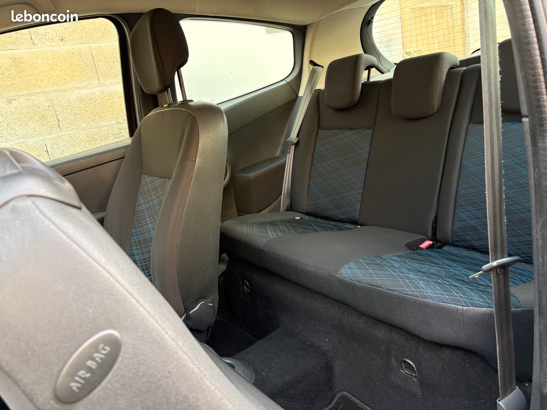 RENAULT Clio III 1.5 dCi (4cv) Expression CT:OK GARANTIE 6 mois (image 4)
