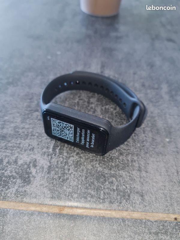 Montre connecté neuf amazfit uk ca Téléphones Objets connectés