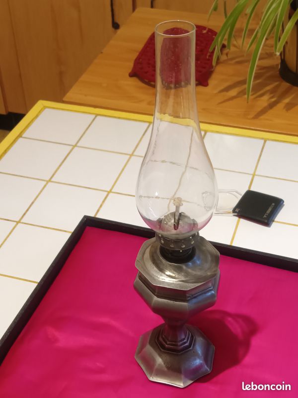 Lampe a petrole etain (image 1)
