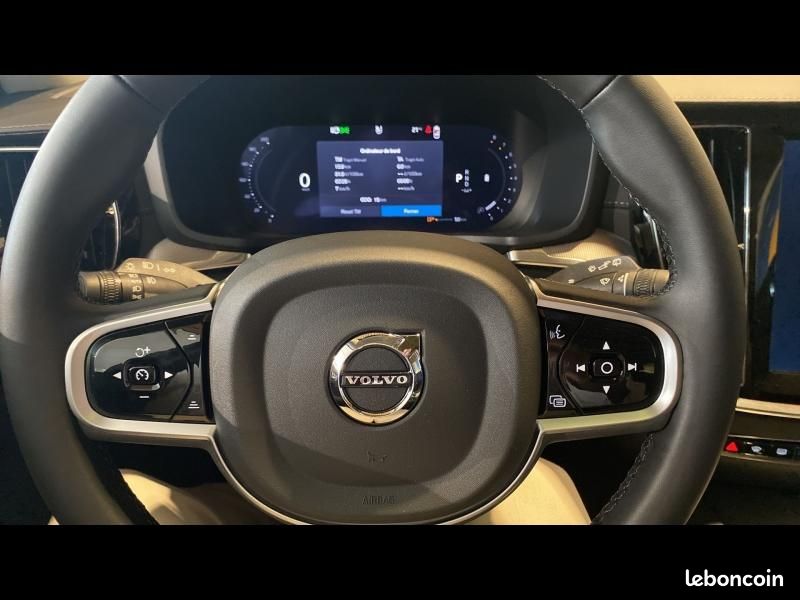 Volvo V60 B4 197ch Ultra Style Dark DCT 7 (image 16)