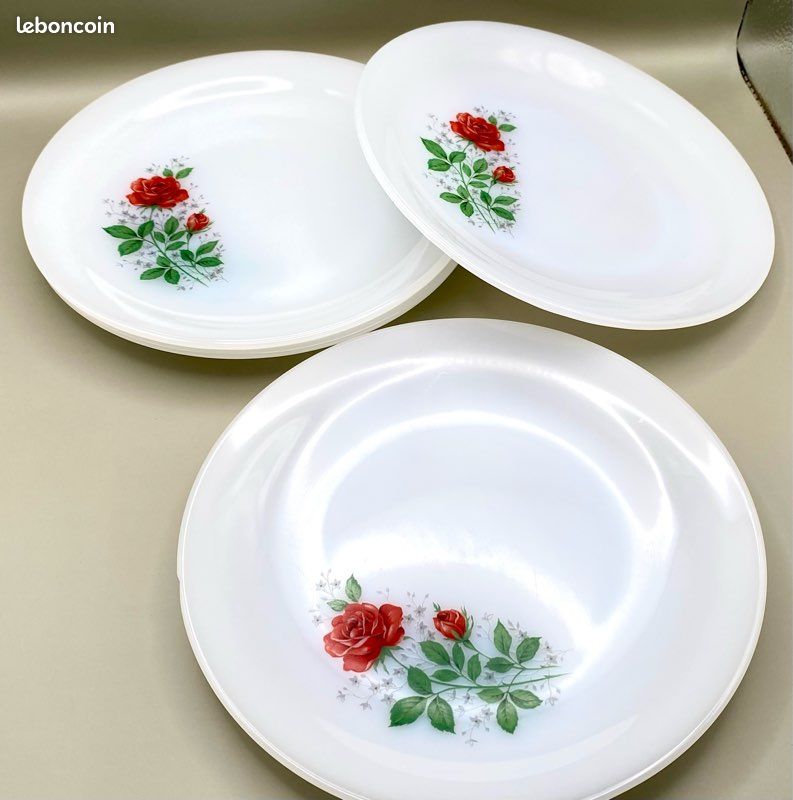 Assiette à Dessert Arcopal Vintage – Motif Feuille Verte Sur Fond Orange