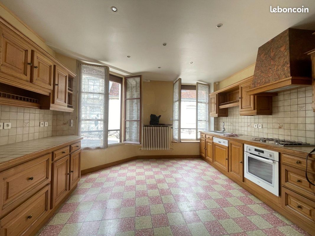 Maison 141 m² · à Authon-du-Perche · 141 m² · 115 500 €