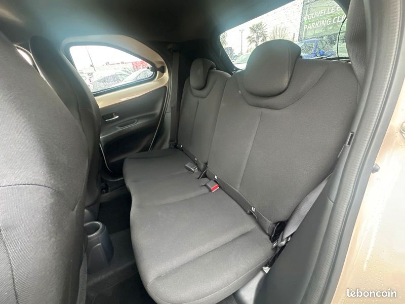 Toyota aygo x 1.0 VVT-i 72 Design (image 18)