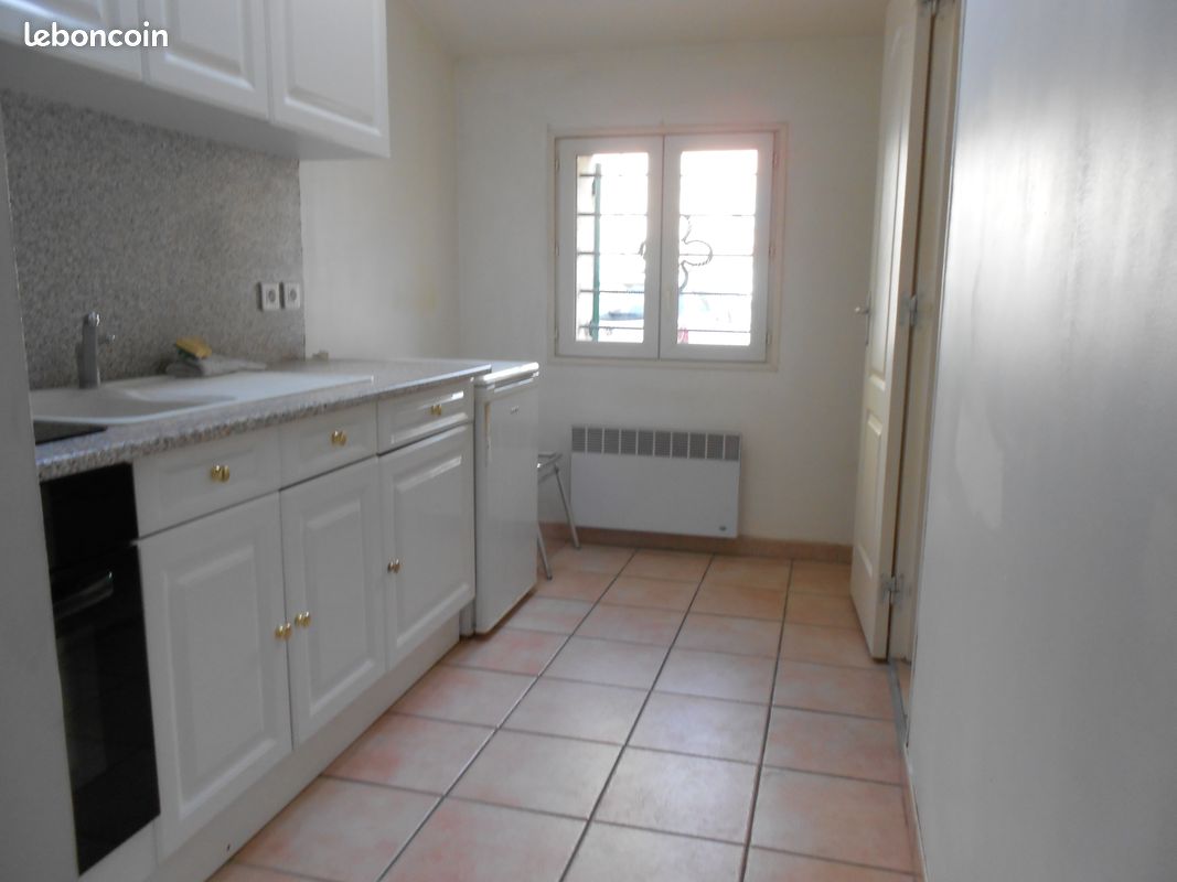 Appartement 1 pièce 28 m² · à Avignon · 28 m² · 385 €/mois