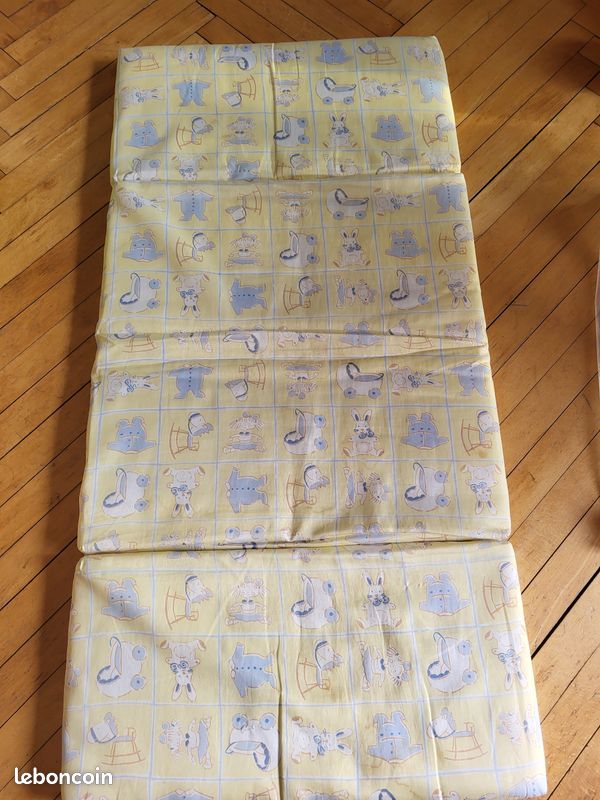 Matelas pliable d'appoint (image 1)
