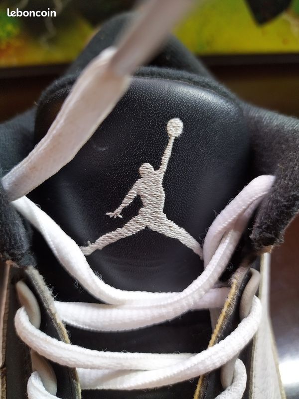 Air Jordan 3 Retro White Cement (image 7)