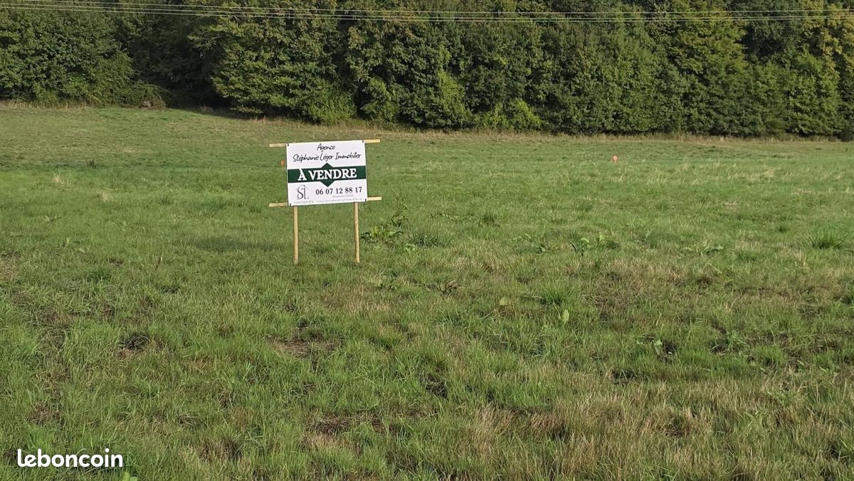 Terrain 738 m² Les Essards · 32 500 €