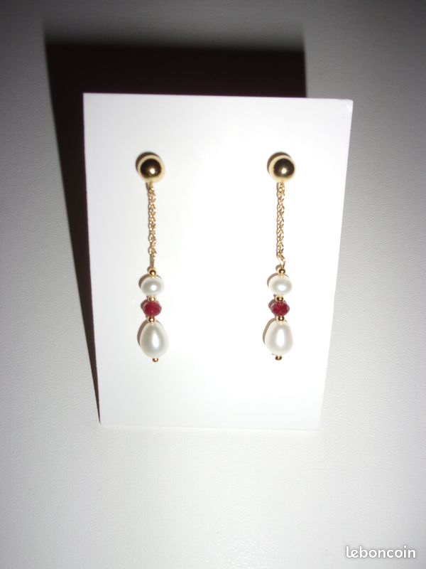 Boucles d'oreilles perles de culture blanches et Rubis (image 1)