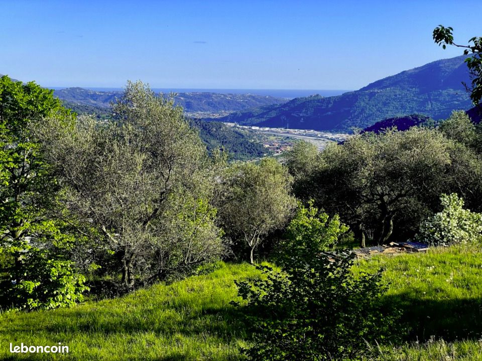 Terrain 763 m² Bonson · 179 000 €