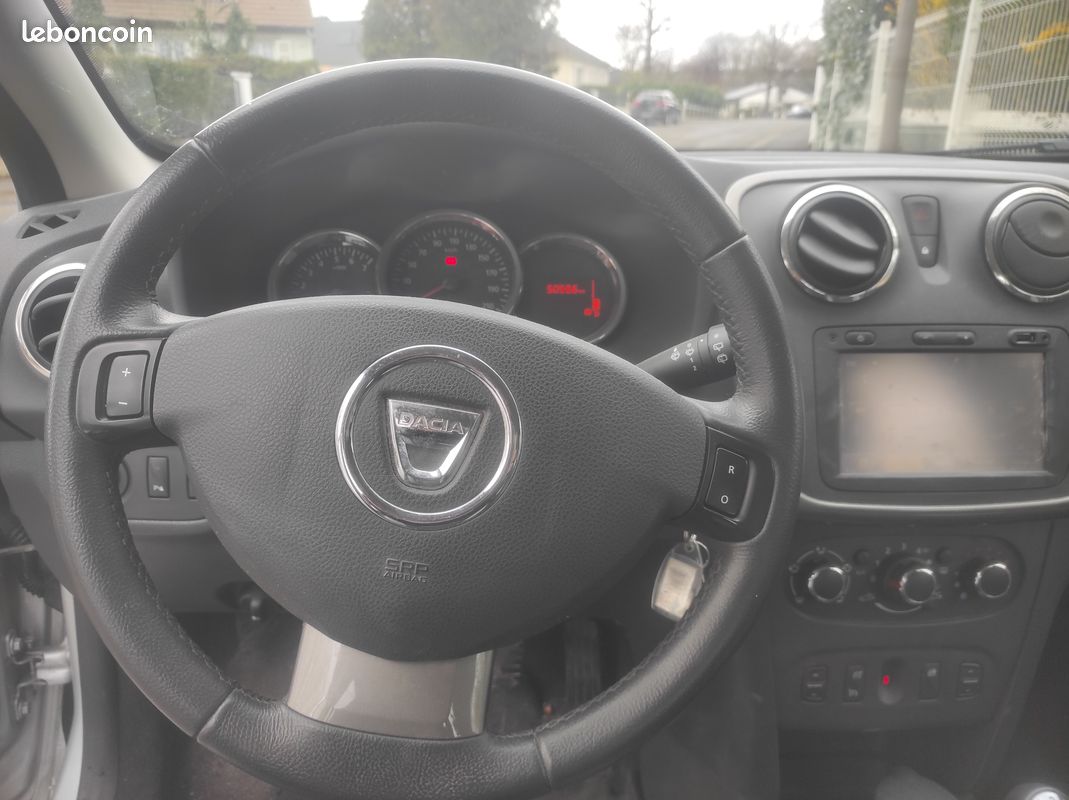 Sandero stepway 0,9 TCE 90 CV phase 2 année 2016 GPS CLIM REGULATEUR 50000 KM (image 5)