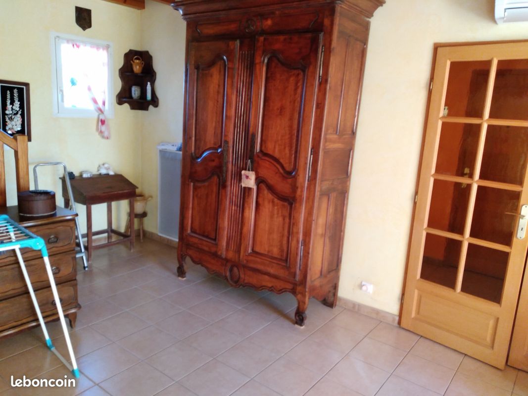 Armoire ancienne (image 1)