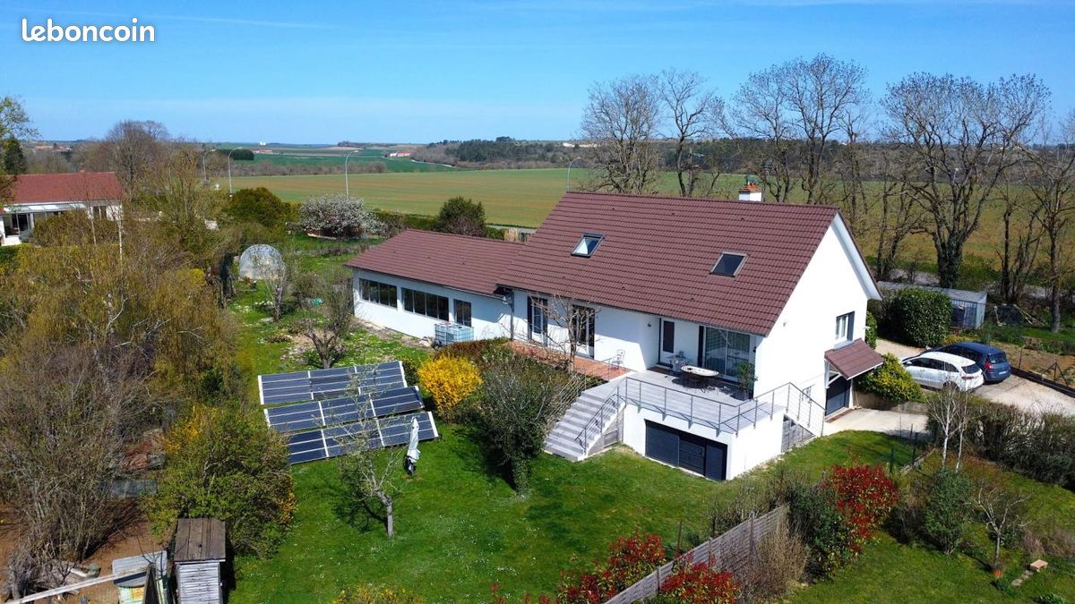 Maison 7 pièces 152 m² · à Savigny-le-Sec · 152 m² · 375 000 €