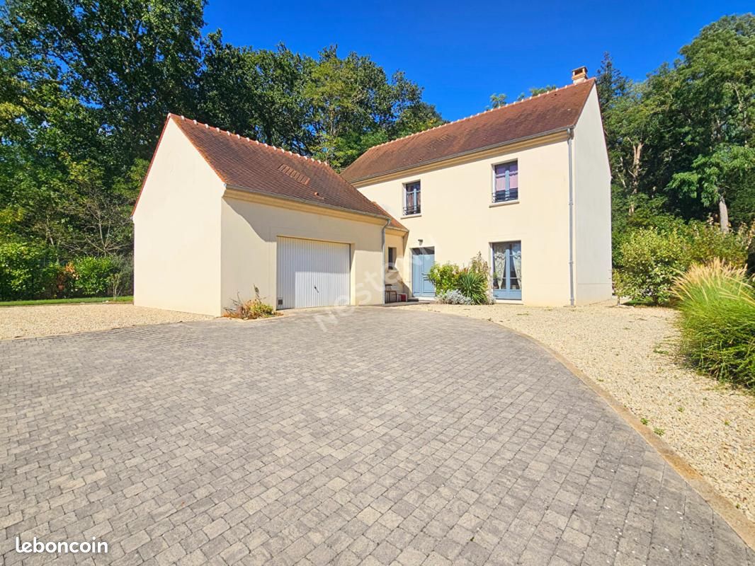 Maison 6 pièces 153 m² · à Bréançon · 153 m² · 399 900 €