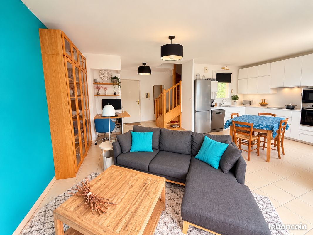 Appartement 3 pièces 88 m² · à Six-Fours-les-Plages · 88 m² · 1 200 €/mois