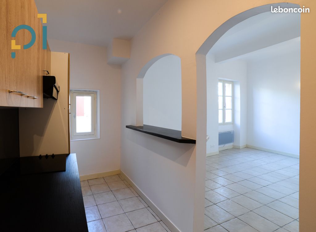 Appartement 1 pièce 30 m² · à Pélissanne · 30 m² · 570 €/mois