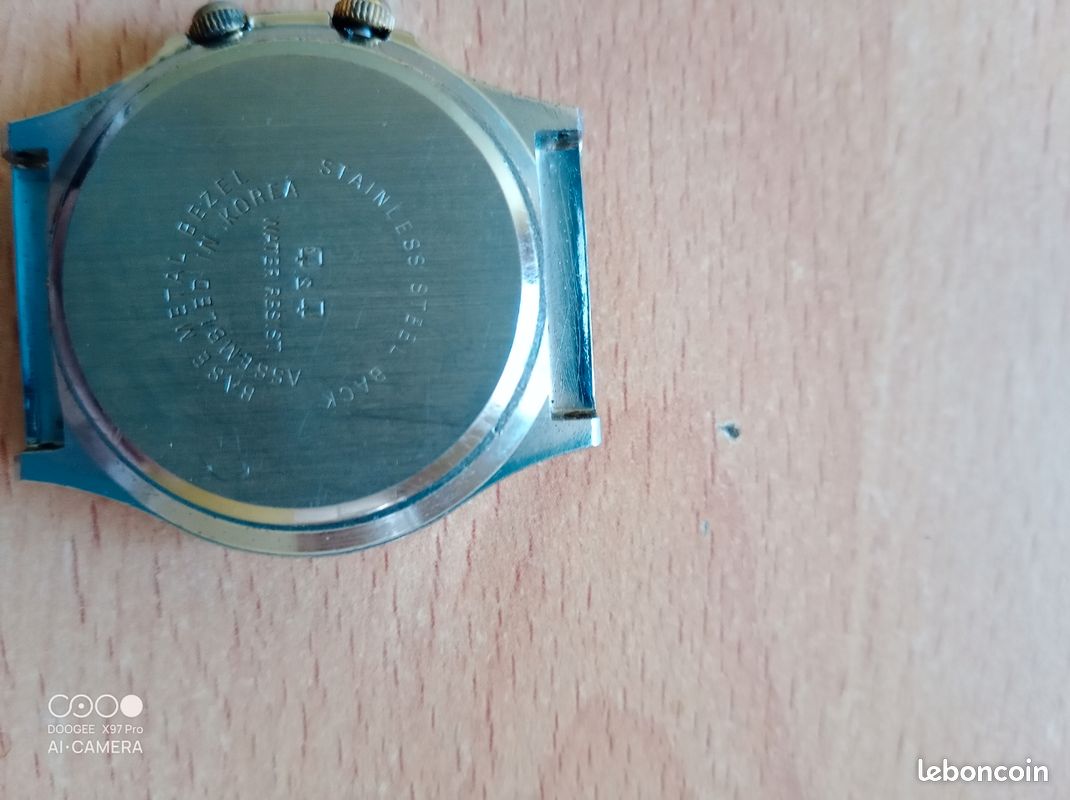Montre Adriatica A8308.5125CH - Boîtier acier, cadran bleu, bracelet acier