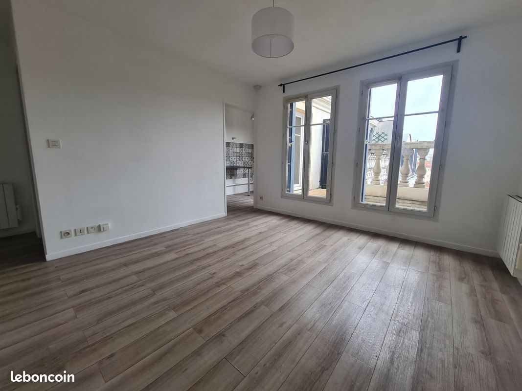 Appartement 1 pièce 27 m² · à Les Pavillons-sous-Bois · 27 m² · 628 €