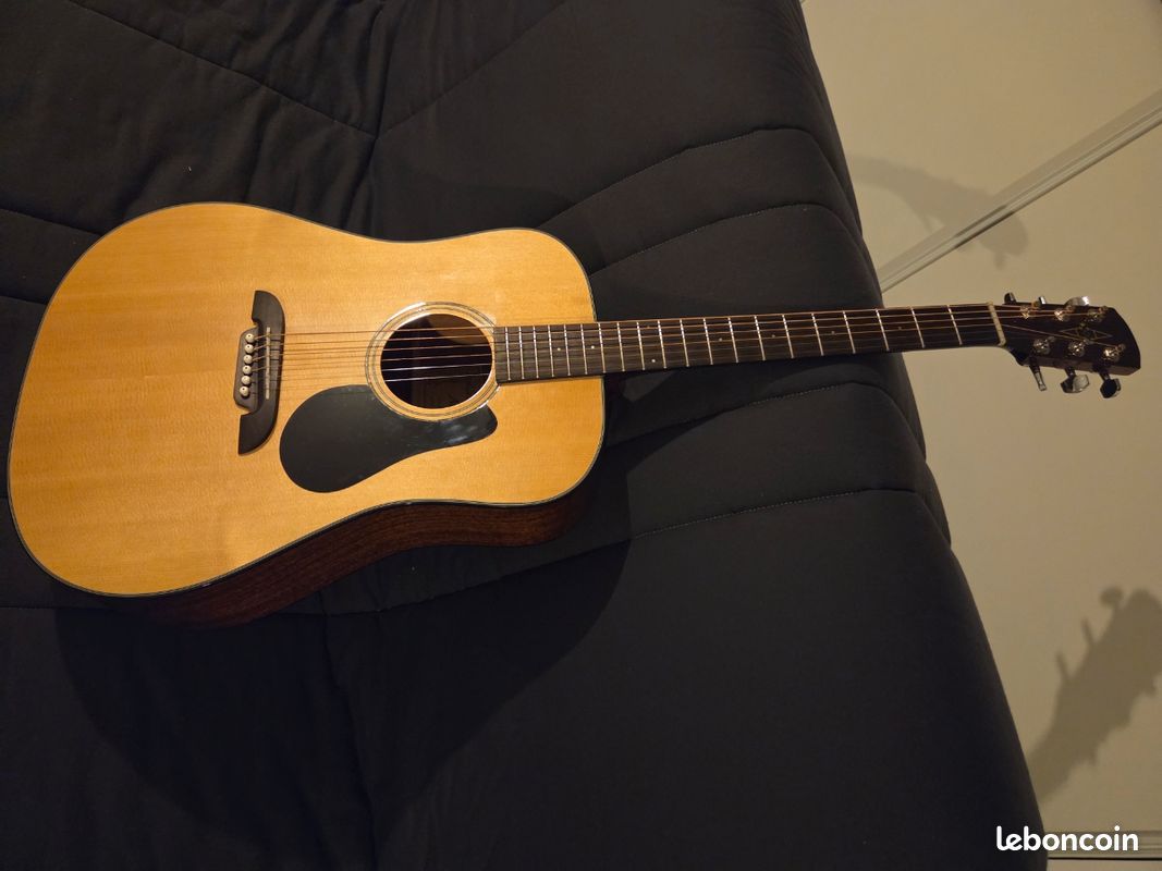 Guitare acoustique Alvarez RD8 - Instruments de musique