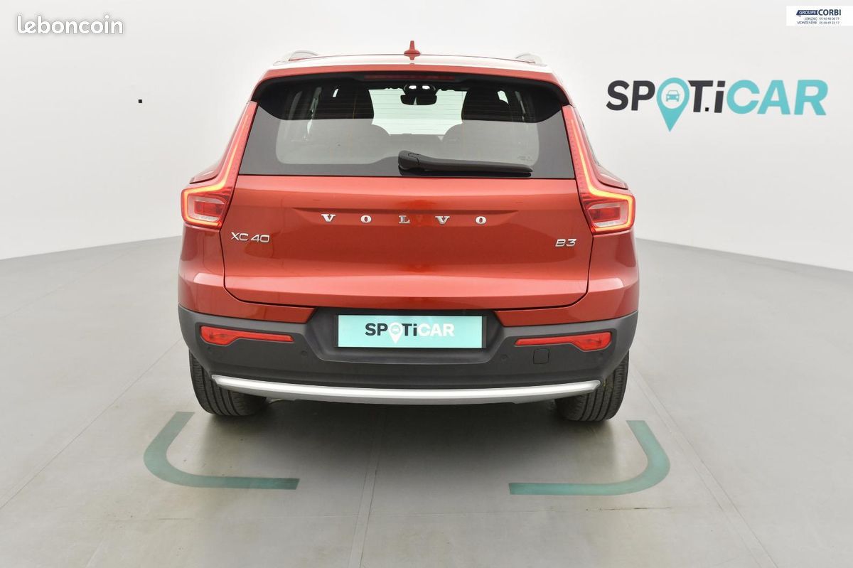 VOLVO XC40 B3 163 ch DCT7 Start (image 14)