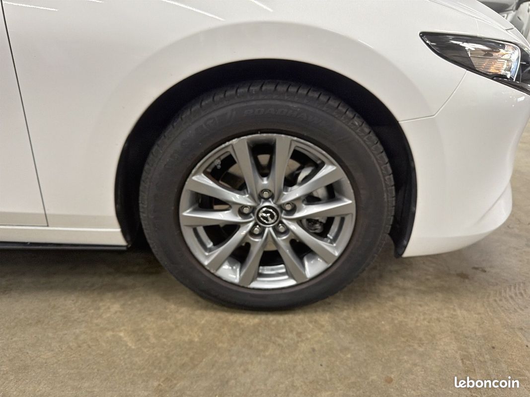 MAZDA Mazda3 5 portes 2.0L e-SKYACTIV-G M Hybrid 122 ch BVM6 Prime-Line (image 9)