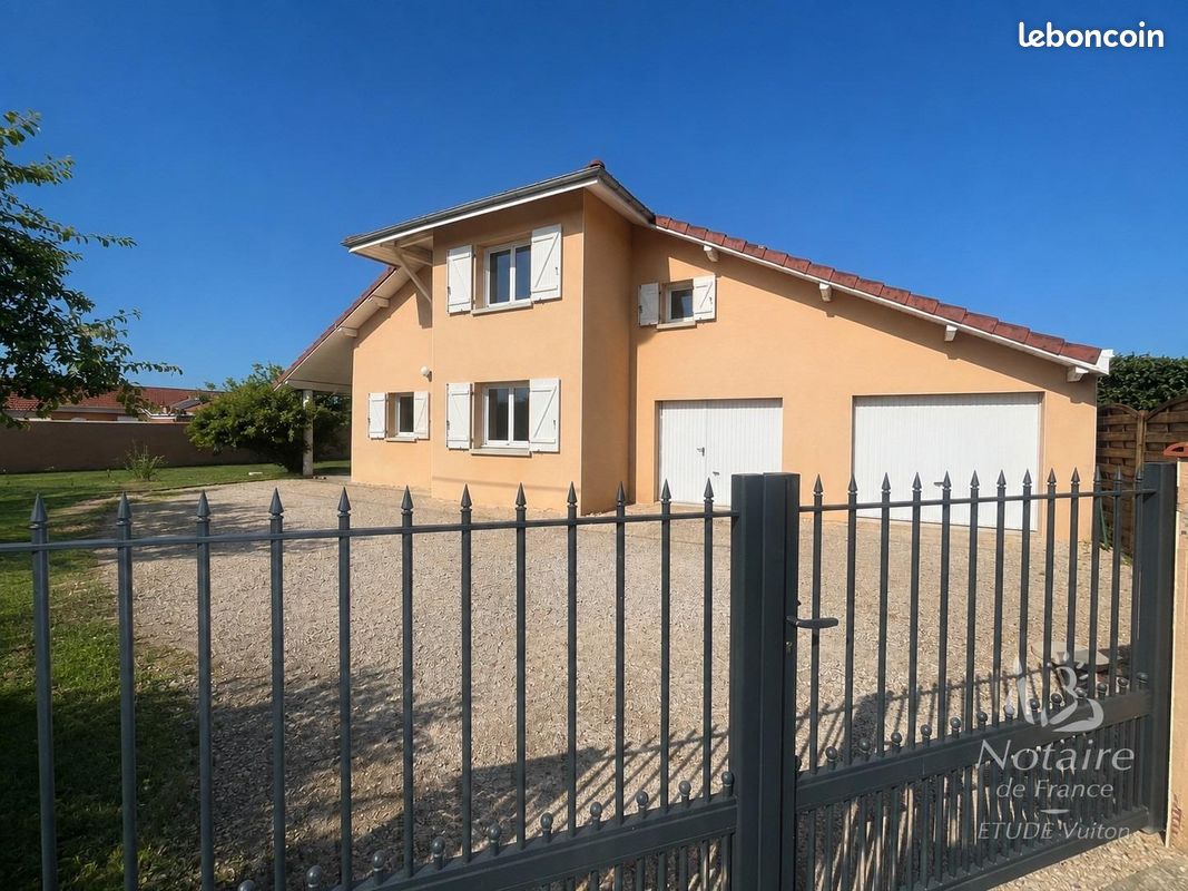 Maison 6 pièces 123 m² · à Saint-Denis-lès-Bourg · 123 m² · 295 000 €