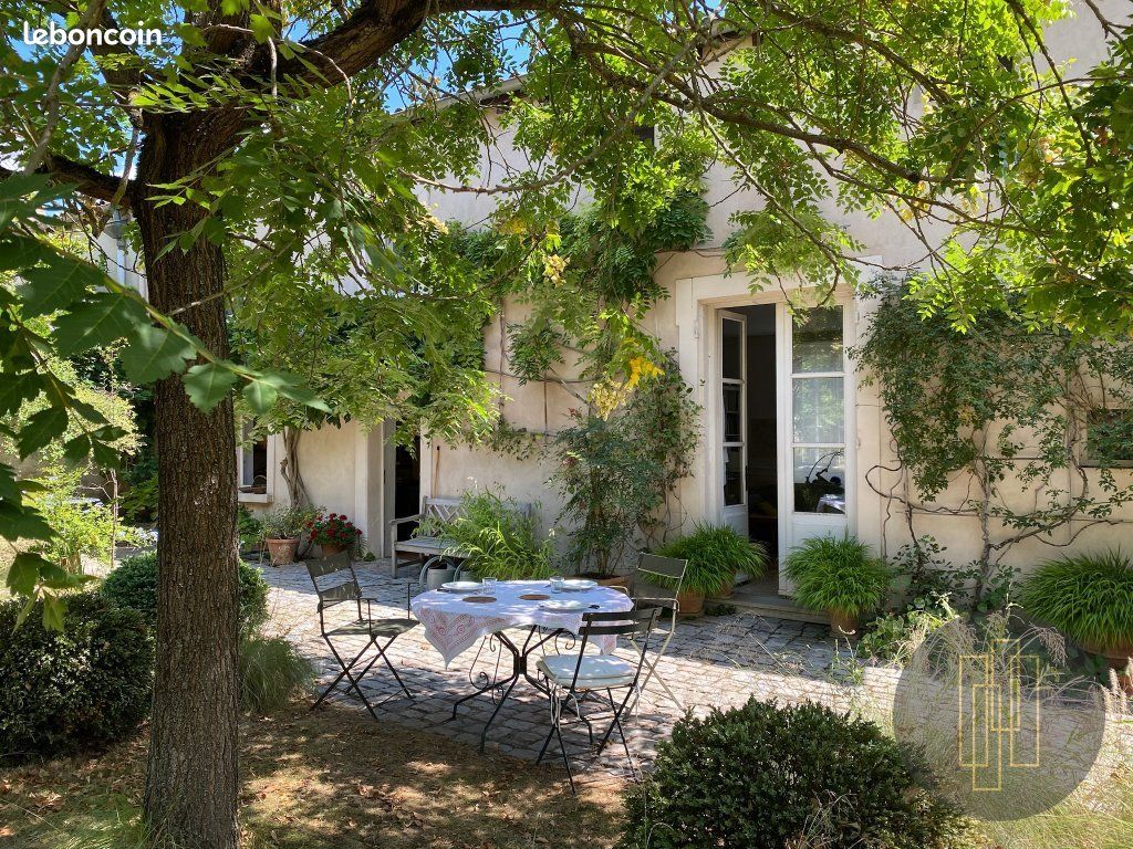 Maison 5 pièces 150 m² · aux Chères · 150 m² · 595 000 €