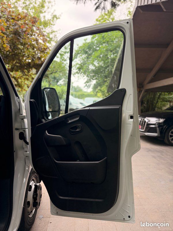 Renault Master Benne Basculante RJ 3.5t dCi 145 + Coffre arrière 2021 – photo 15