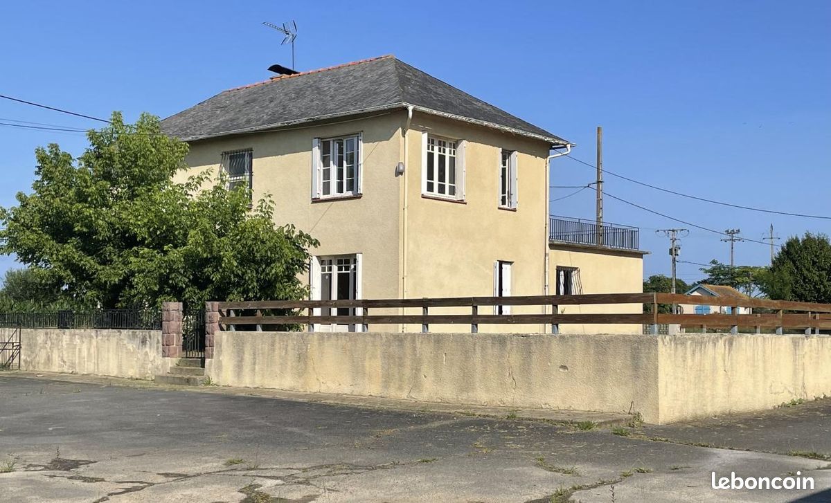 6 pièces 180 m² · à Seyresse · 180 m² · 225 000 €