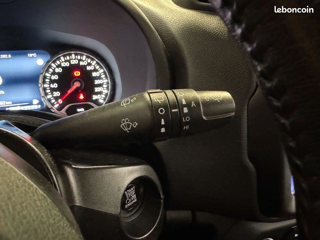 JEEP RENEGADE 1.6 l MultiJet 120 ch BVM6 Limited (image 23)