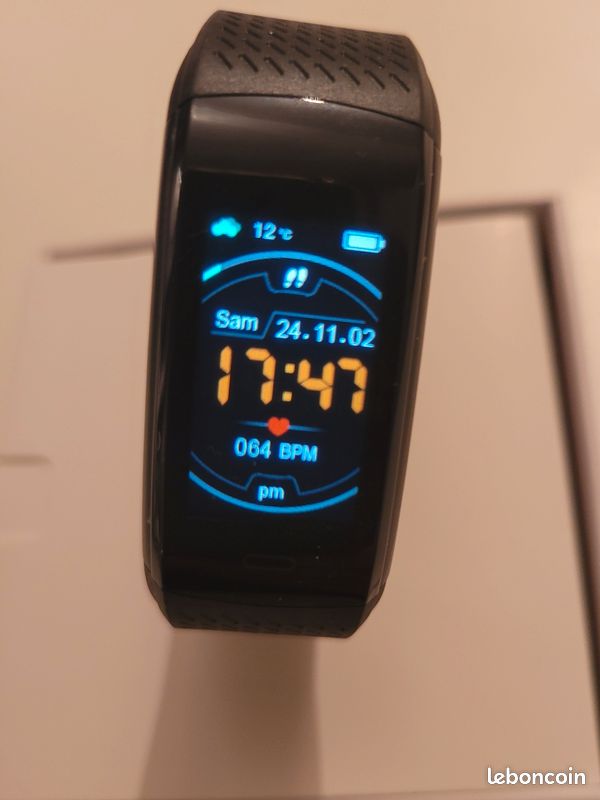 Charger Koretrak Watch Specs Fitness Trackers Koretrak Watch