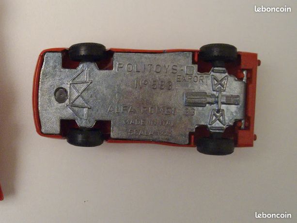 Modèle Réduit ALFA ROMEO 33 à L'échelle 1:43 - Marque