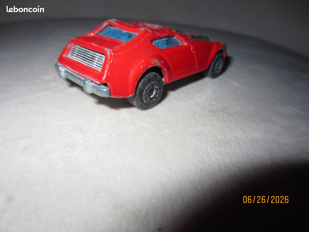 Voiture matchbox fire ghief numéro 64 (image 2)