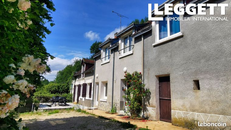https://img.leboncoin.fr/api/v1/lbcpb1/images/d6/4a/03/d64a03e2a18364f10d690128b8695ed37b3f33f8.jpg?rule=ad-image