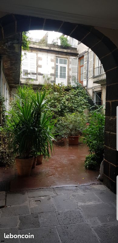 Appartement 1 pièce 33 m² · à Clermont-Ferrand · 33 m² · 520 €