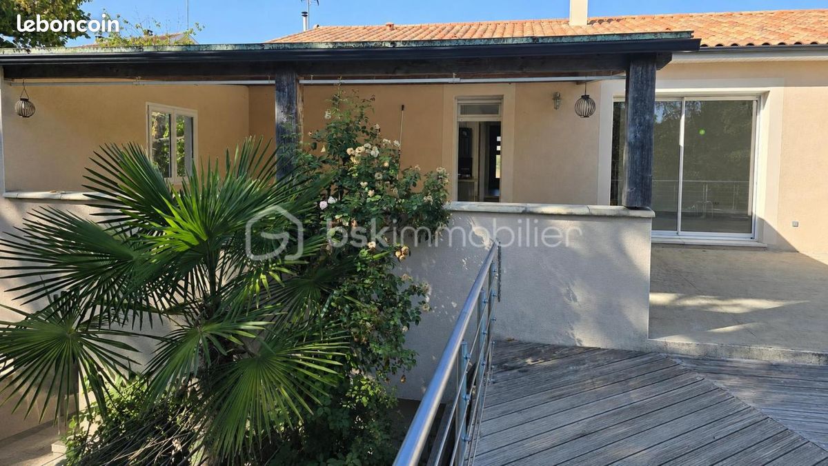 Maison 4 pièces 143 m² · à Saint-Pierre-de-Chignac · 143 m² · 275 600 €