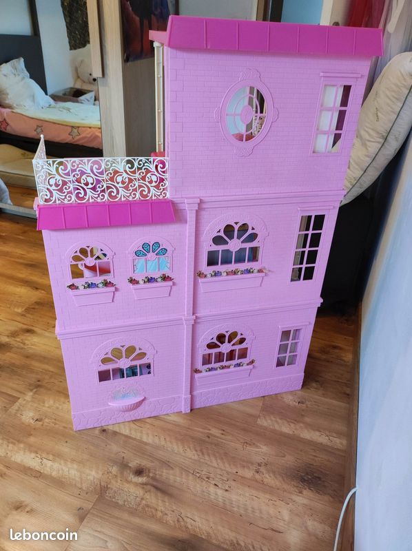 Maison de barbie (image 3)