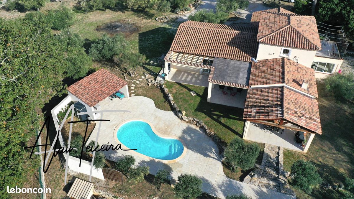 Maison 7 pièces 207 m² · à Taradeau · 207 m² · 795 000 €
