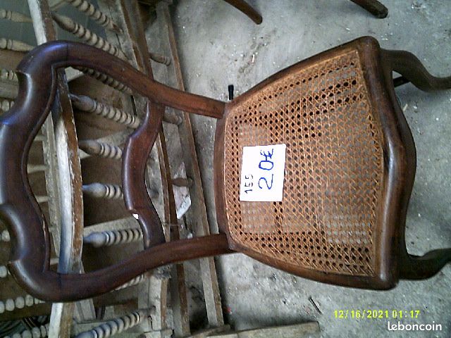 Chaises cannées (image 2)