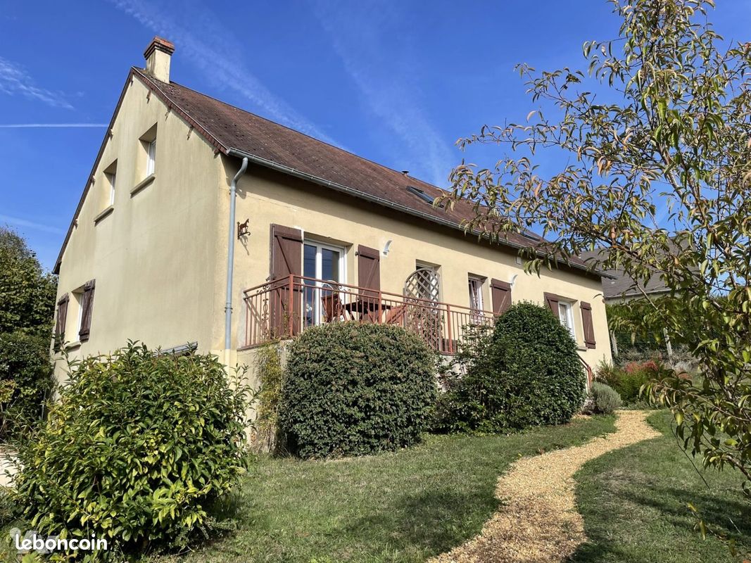 Maison 7 pièces 141 m² · à Mortagne-au-Perche · 141 m² · 217 500 €