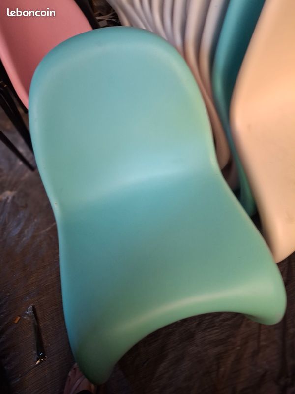 Chaises design (image 2)