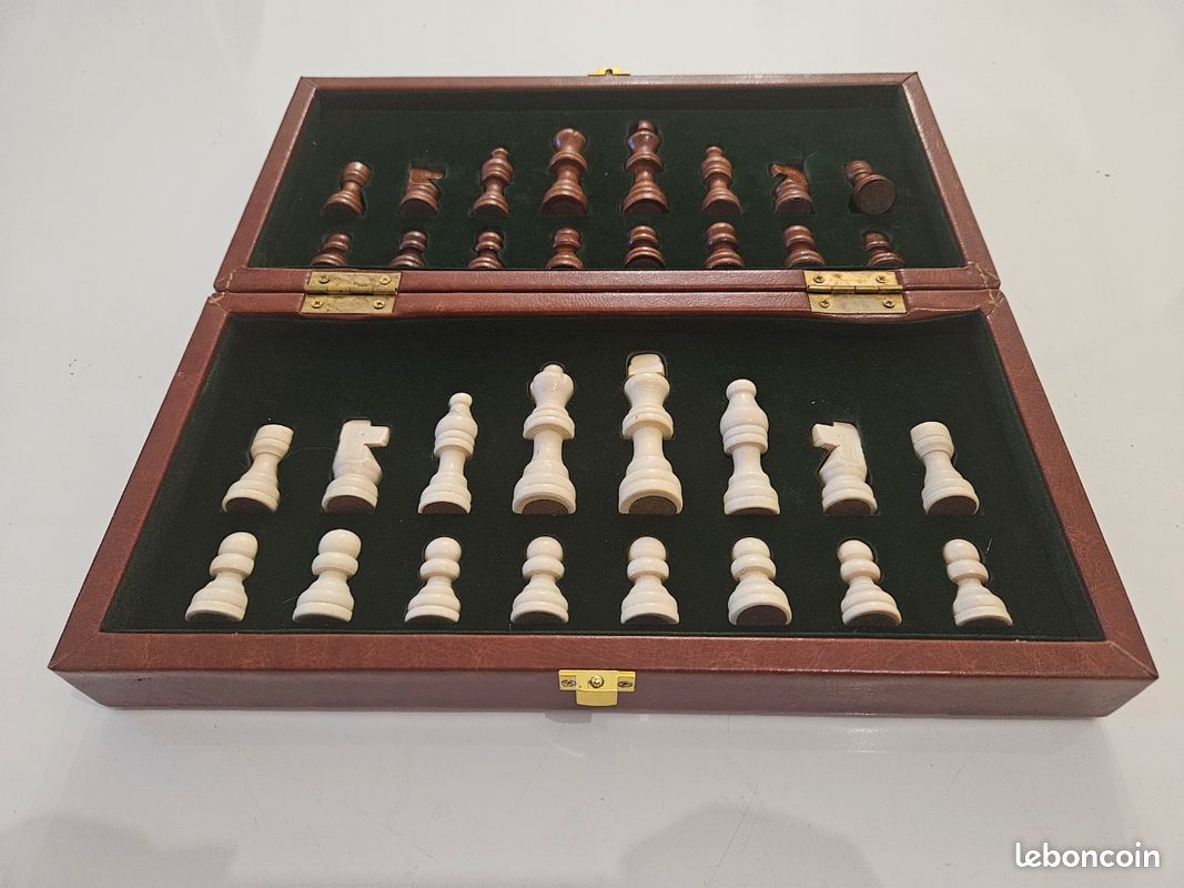 Échiquier en Cuir de Luxe | Jeu Echec