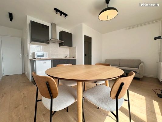 Appartement 2 pièces 23 m² · à Créteil · 23 m² · 900 €/mois