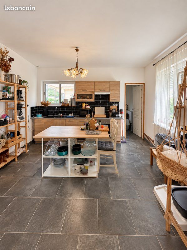 Maison 7 pièces 115 m² · à Loos · 115 m² · 1 360 €/mois