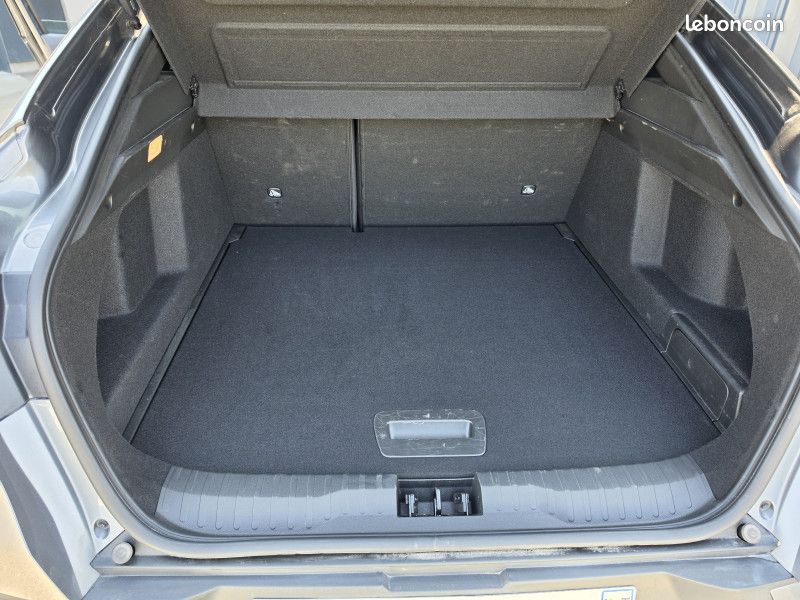 Renault ARKANA 1.6 E-TECH HYBRIDE 145CH ENGINEERED -22 (image 11)