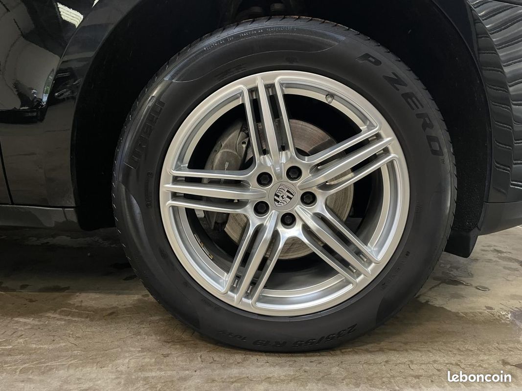 PORSCHE MACAN 2.0i 252ch PDK ENTRETIENT PORSCHE COMPLET/ 4 PNEUS NEUFS (image 19)