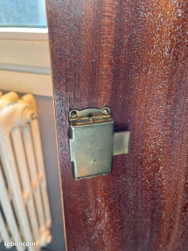 Armoire en bois (image 8)