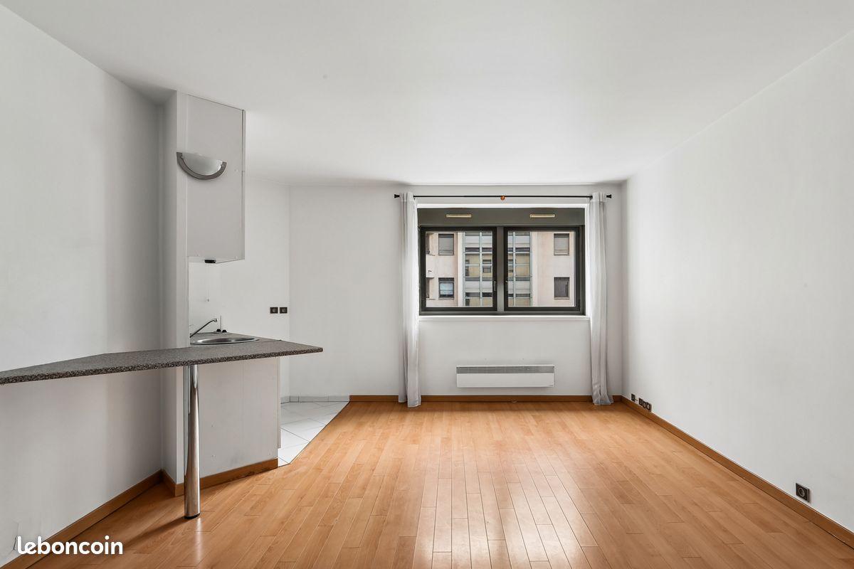 Appartement 1 pièce 31 m² · à Paris · 31 m² · 330 000 €