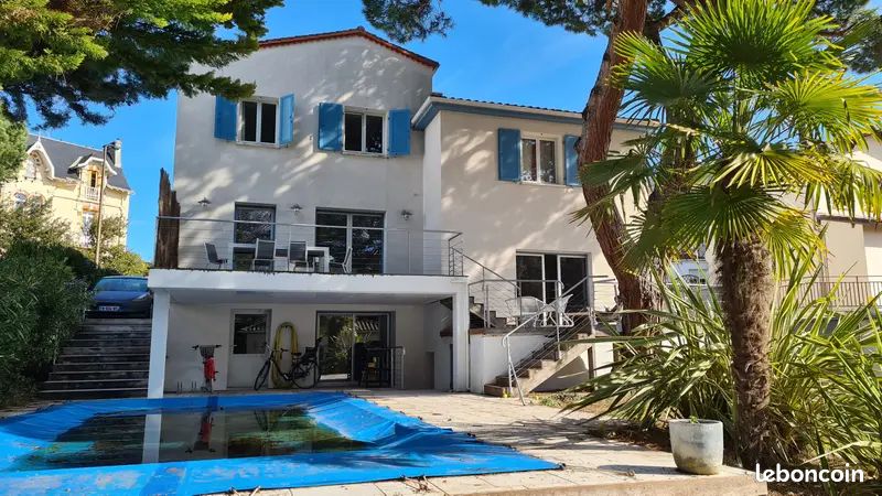 Maison 12 pièces 215 m² · à Royan · 215 m² · 850 000 €